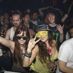 In Da Club (Prod Hloye & Lindo)