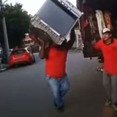 Proba - It’s Maguila’s little dance [É o passinho do Maguila]