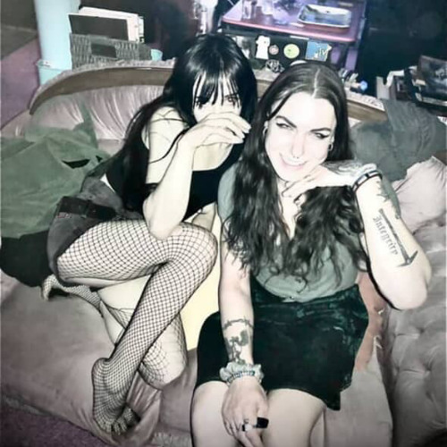 beezness~ ft chloe stankowski ~ (prod chloe stankowski)