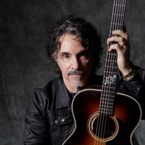 Christmas Chat With John Oates!