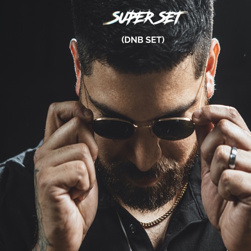 STUDIO SHOT BAR SUNDAY SESSIONS: DRUM AND BASS SET