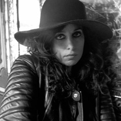 La Métamorphose / Yasmine Hamdan