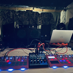 Yuke23 VS KØKØ - Live jam