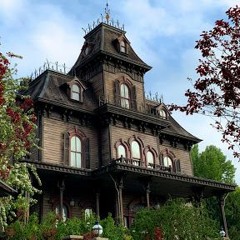 The Phantom Manor(Disneyland Paris)