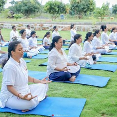 Discover the Best Yoga Classes in Murugeshpalya at Vishwa Poornima Yoga