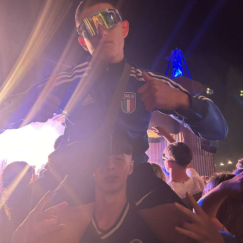 IM WITH U -  VELZZI ORGAN HOUSE (VIBEY)