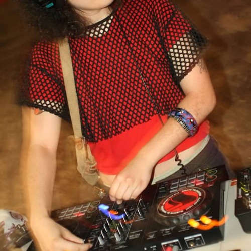BASS WITHOUT BORDERS -DJ Luzia Fuchsia