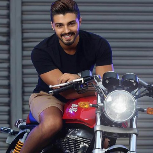 Omar Karam | Fi Bali Ayech | عمر كرم | في بالي عايش