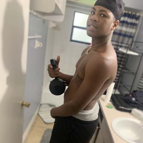 Twopine Taedoe- Topp Shotta