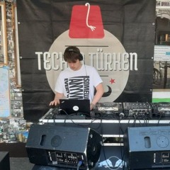 Guest Mix: SIMON BERLIN @ Kotti Open Air 2023