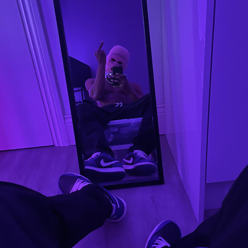 I think she loves somebody else (Prod. Con)