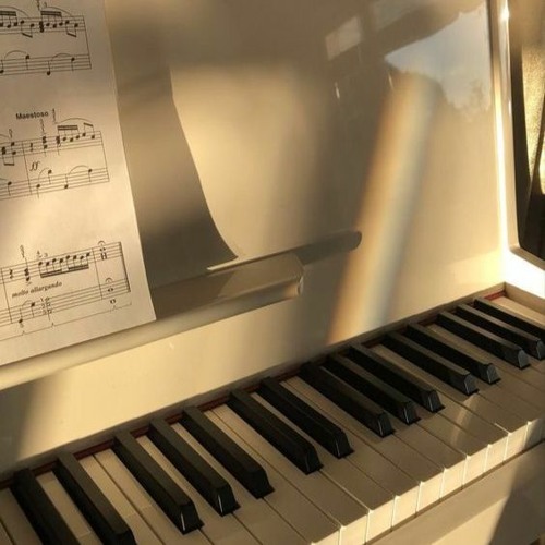 Everybody Wants To Be A Cat 피아노