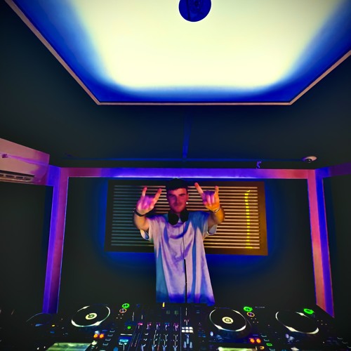 *LIVE* Love Machine Neon Room 24/05/25