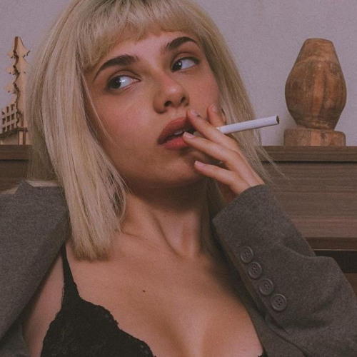 ساعة رمل | رحمه رياض.