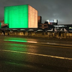 The trees don't move anymore 'cause all the leaves are fallen