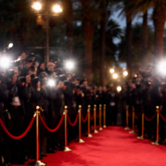 RAUDONAS KILIMAS + LIWWA