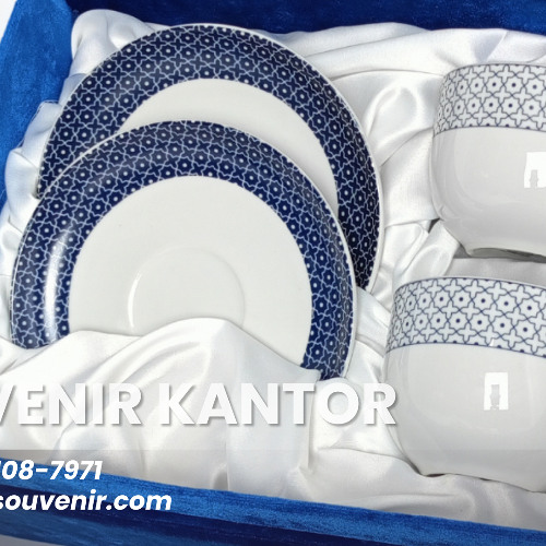 Souvenir Kantor untuk Karyawan Makassar: Hadiah yang Berkesan dan Bermakna