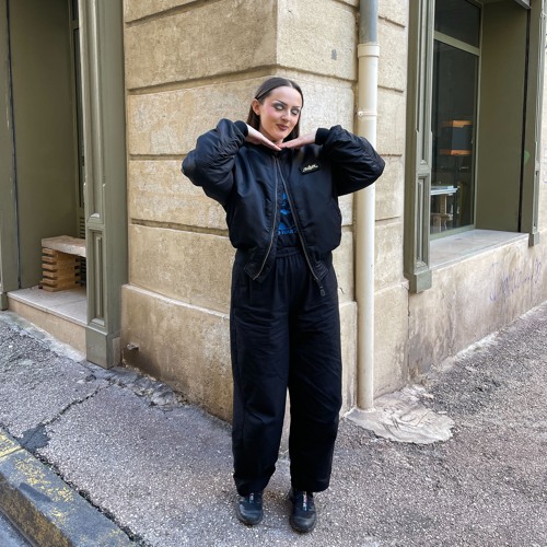 Invitée spéciale — PASRICHEHILTON