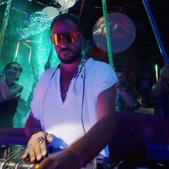 Cuneyt Ozturk @ Bonjuk Bay - Dance Weekend 2025 (Sunrise)