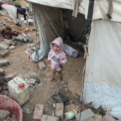 CLIP - Storms and cold deepen Gaza’s humanitarian crisis - UNICEF's Jonathan Cricx
