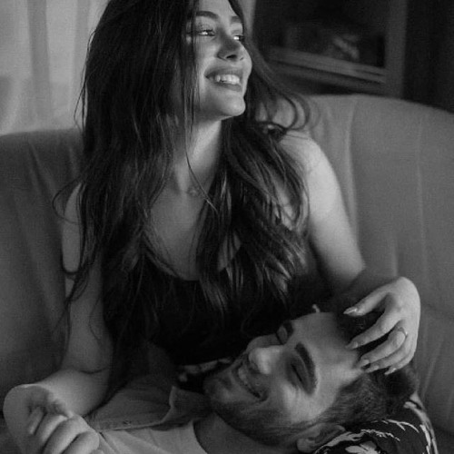 دآمـه مـعـي گـل الـقـرايـب فـآنـا حـي ❤️.