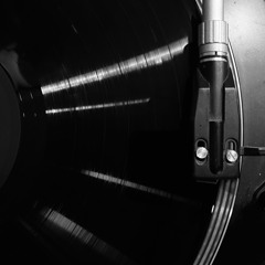 'Breakbeat' - Performance Piece For String Orchestra, Turntables & Dub Delay.