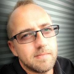 Groove House - Ugrálj Remix Verseny - By Szabó Zénó