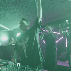 WARM-UP SET LIVE @ TOFFLER
