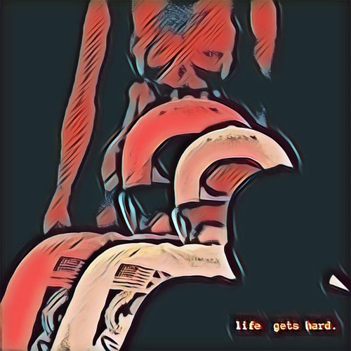 iilliaa - Life Gets Hard (SHRUK BOOTLEG)