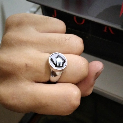 anel de prata (estava chovendo zzzzz</3)🌧️🖤