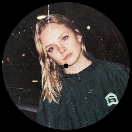 Paula Hartmann - 7 Mädchen (Luke More Remix)