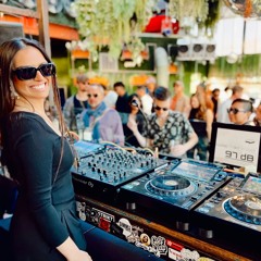 Mixes & Sets