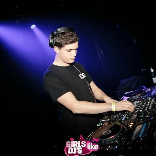 VERSUZ hard techno set - dj bob