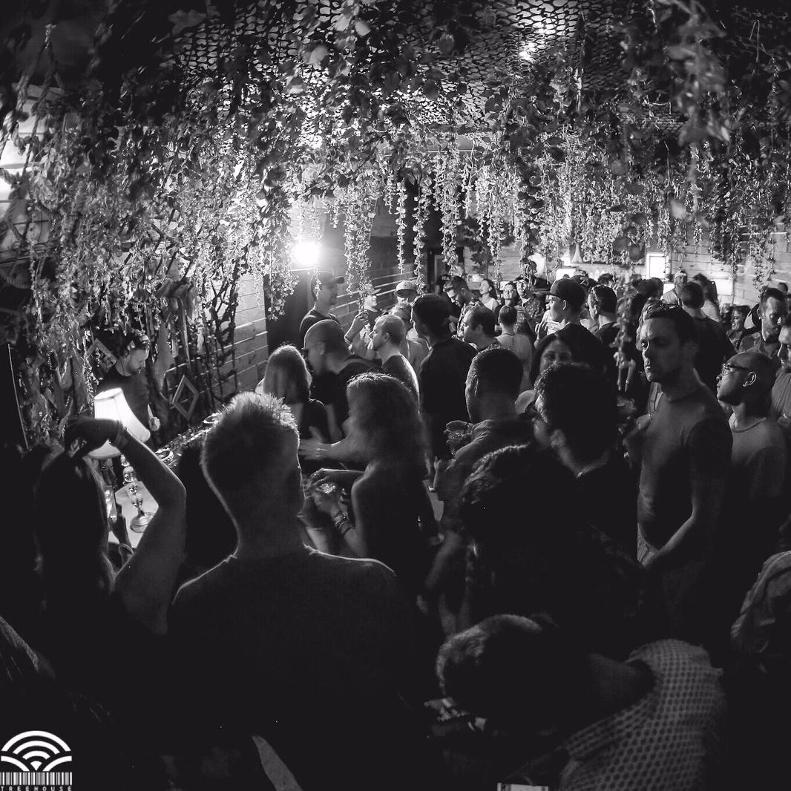 Paul Thomas presents UV Radio