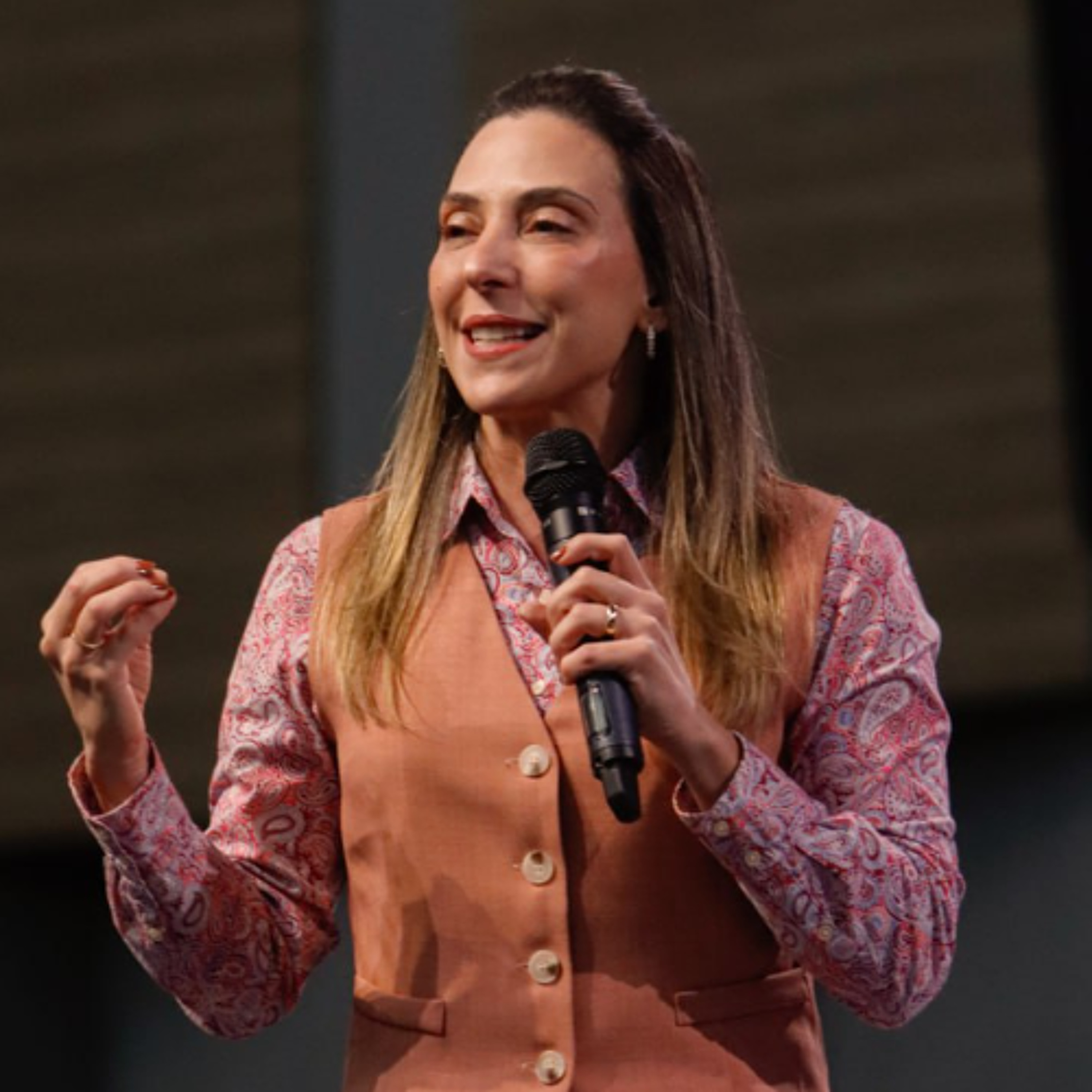 A batalha que ninguém vê: como vencer seus pensamentos - Juliana Borba