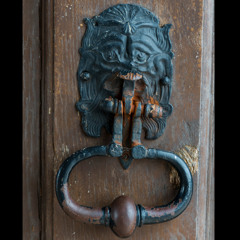 The Temptations Knock.