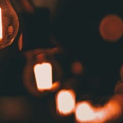 Walkin' at night  ft ŞöļäçėŠțřëęț