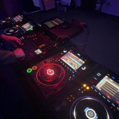 V10 Mixer w/ 4 CDJ's (11 Min Snippet)