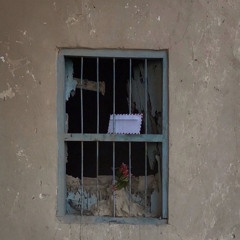 ‎⁨لا عاد تبكين قطعتي معاليقي