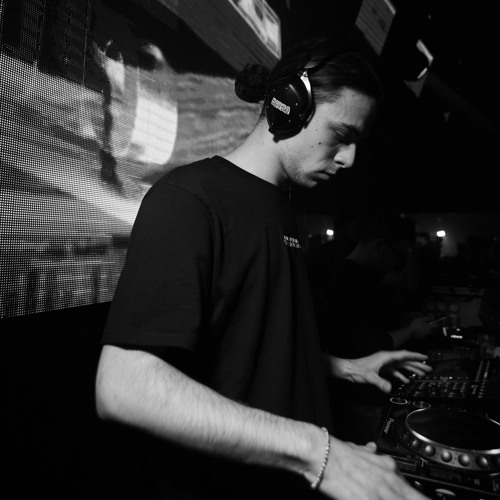 Julian Jordan - Losing My Head (Barba Remix) Free Download