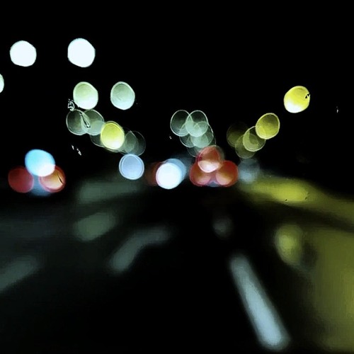 a blink fast slept on the pillow