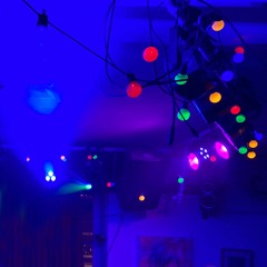 Top o' the evenin' - Saturday night at the Magic Garden, Battersea, 1 April 2022
