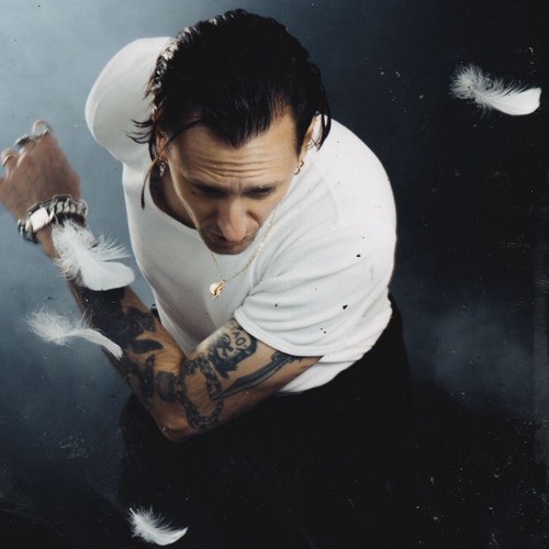 Mishka w/ Curses 101025