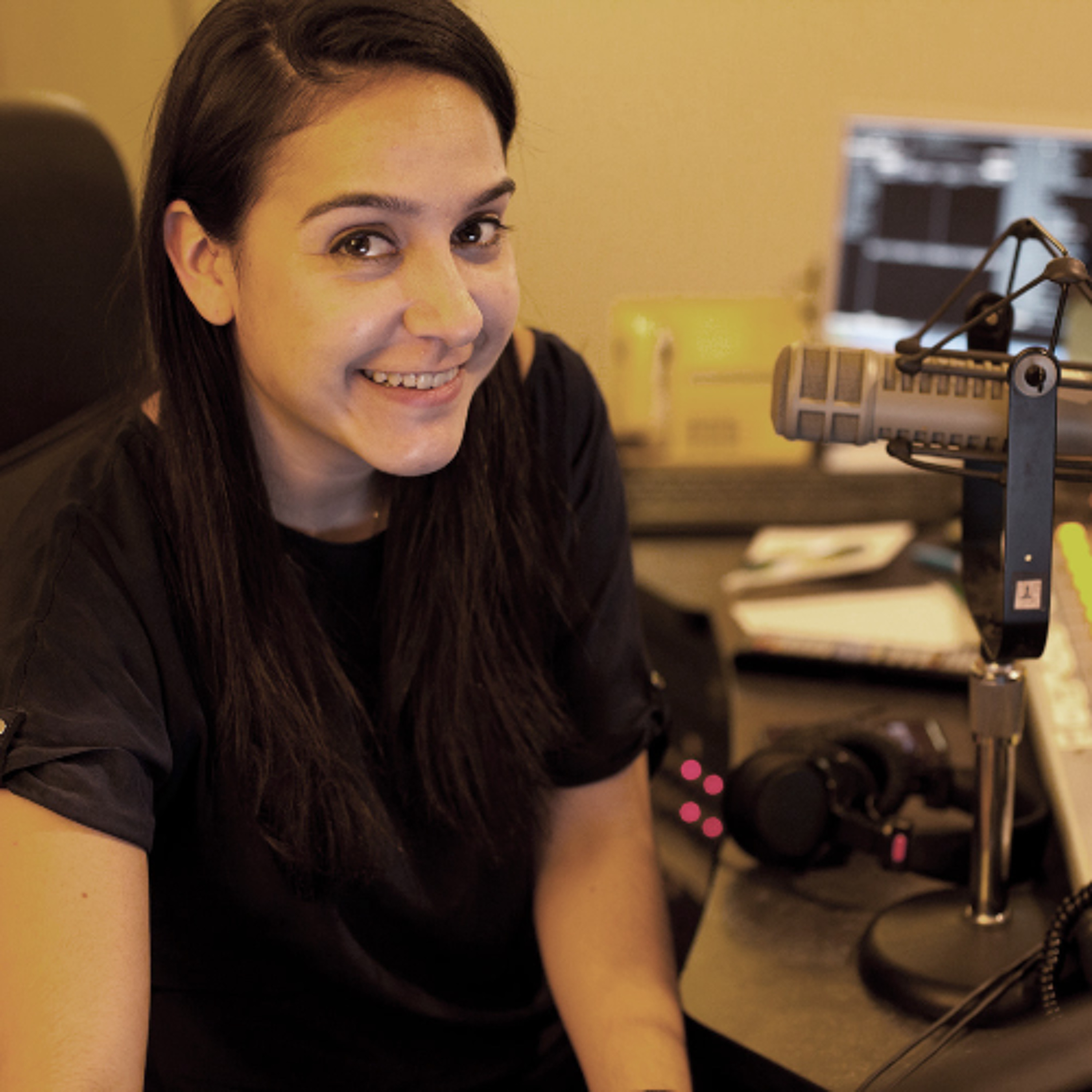 “Hellenic Voices” with Anna Eliopoulos – Greek Christmas songs 12/16/25