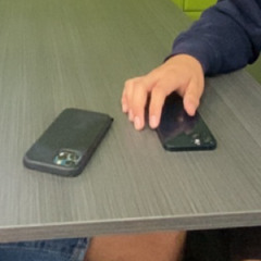 dont hang up the phone