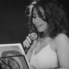 وانا ممكن كمان اعمل كده زيك تمام ♫