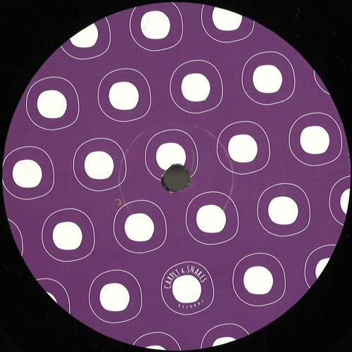 Premiere : Saudade - Walking (CARPETPATTERNS03)