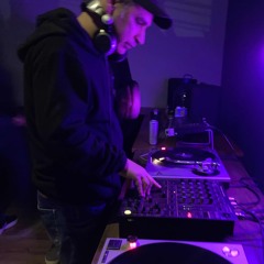 AfterHours EP 001 - Gil Linkevick