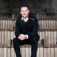 The Roundabout - Shlomo - Shlomo & The Lip Factory