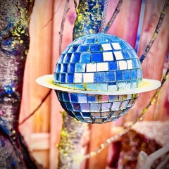 Planet-Disko (LiveCut) TreesTalk:MilaMercury